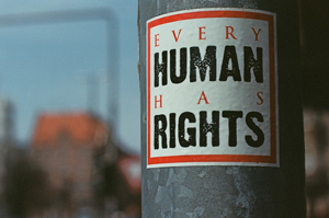 Aufkleber every human has rights